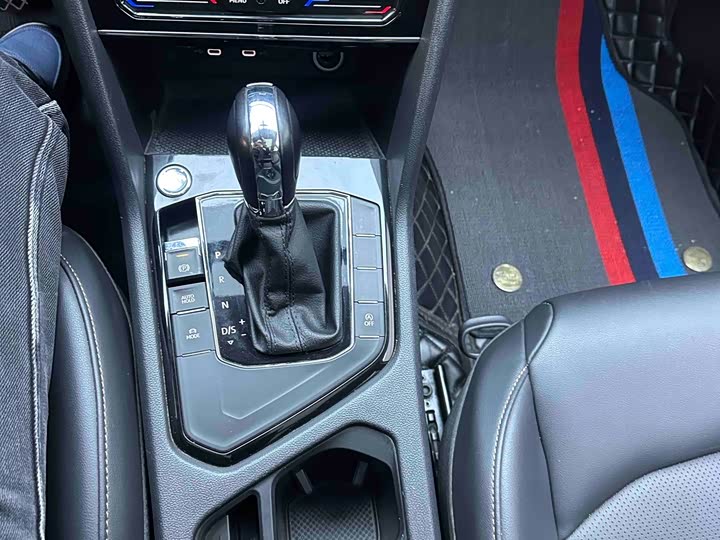 Фото 14 - Volkswagen Tharu