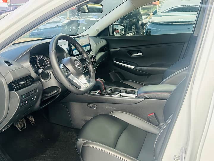 Фото 5 - Nissan Sylphy