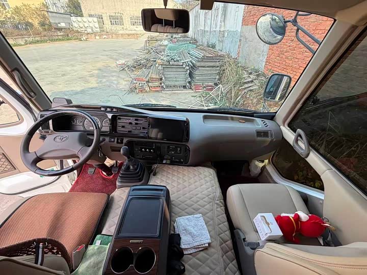 Фото 6 - Toyota Coaster