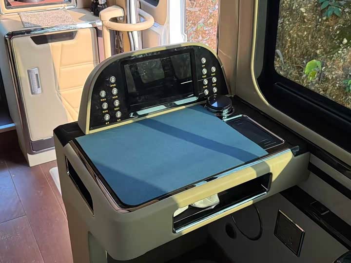 Фото 7 - Toyota Coaster