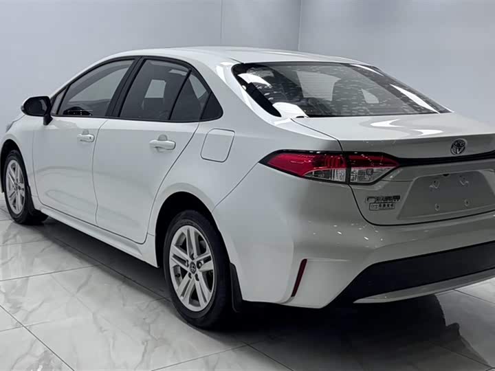 Фото 10 - Toyota Levin