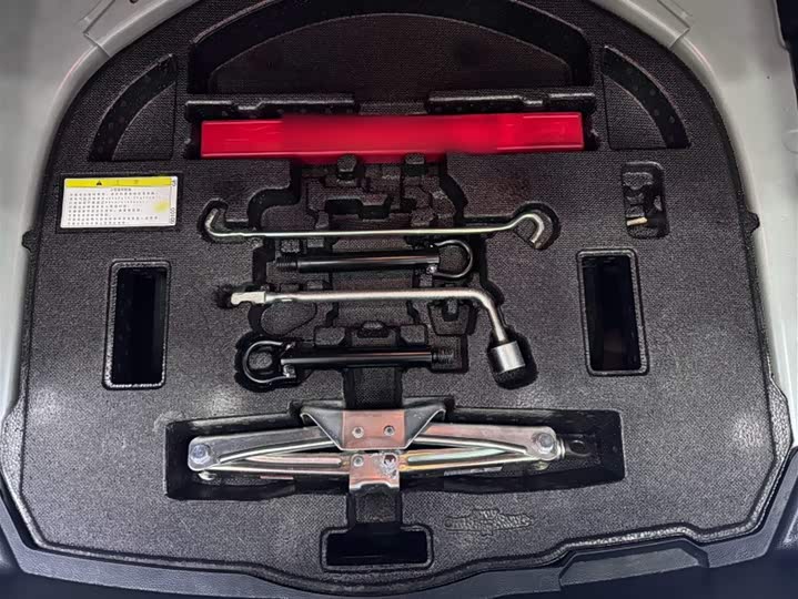 Фото 5 - Toyota Levin