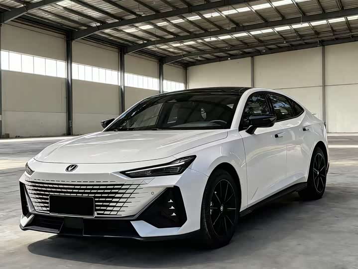 Фото 1 - Changan UNI-V