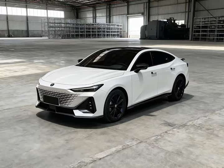 Фото 13 - Changan UNI-V