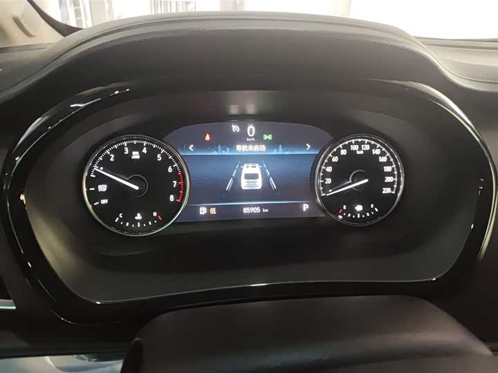 Фото 18 - Buick GL8 ES