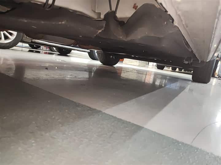 Фото 8 - Buick GL8 ES