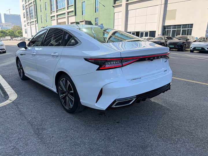 Фото 22 - Chery Arrizo 8