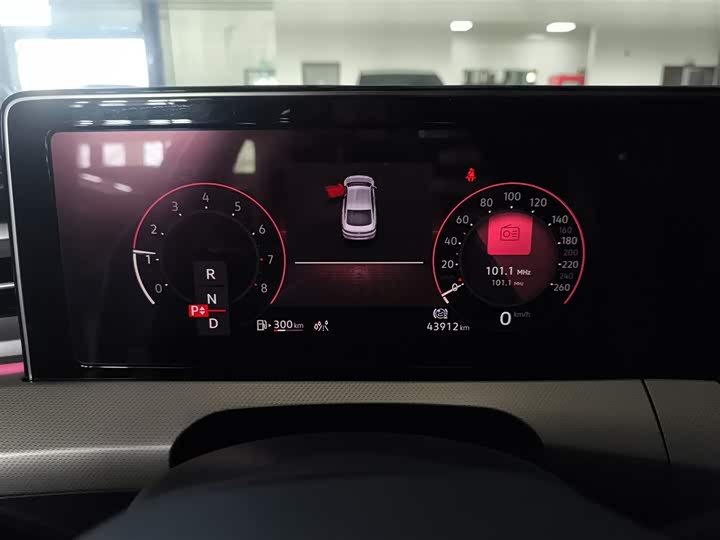 Фото 12 - Volkswagen Lamando L