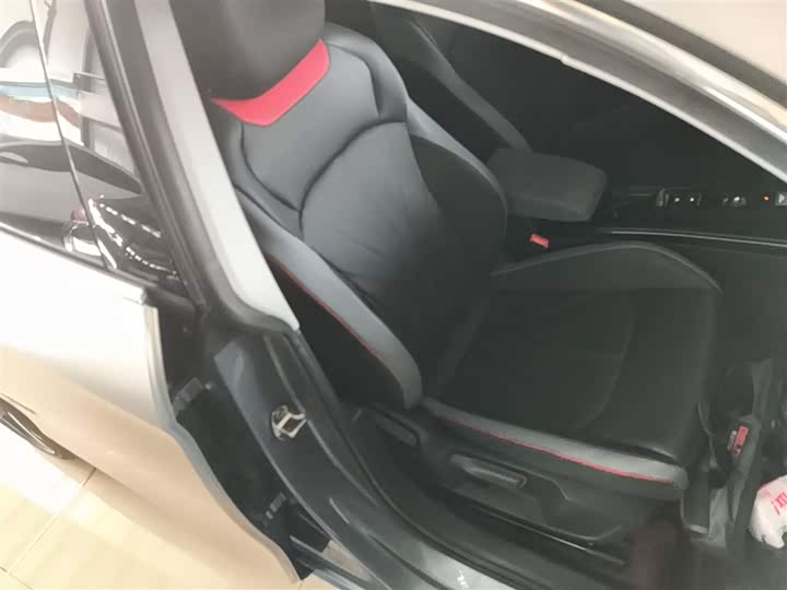 Фото 25 - Volkswagen Lamando L