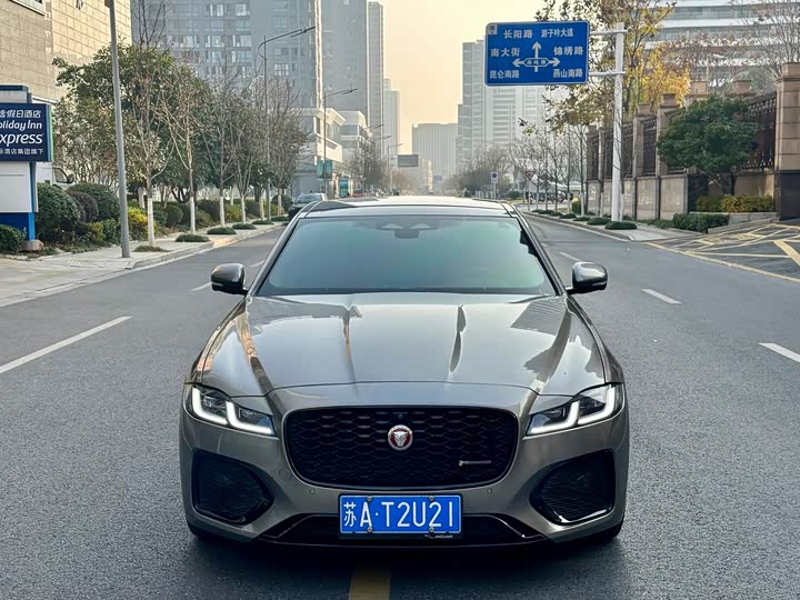 Фото 4 - Jaguar XF L