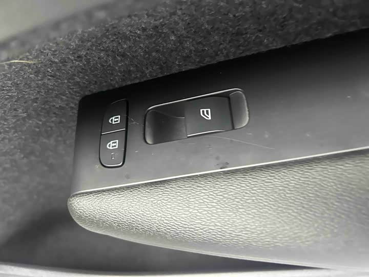 Фото 7 - Volvo XC40