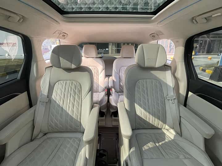 Фото 12 - Buick GL8 ES