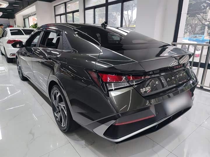 Фото 5 - Hyundai Elantra N line