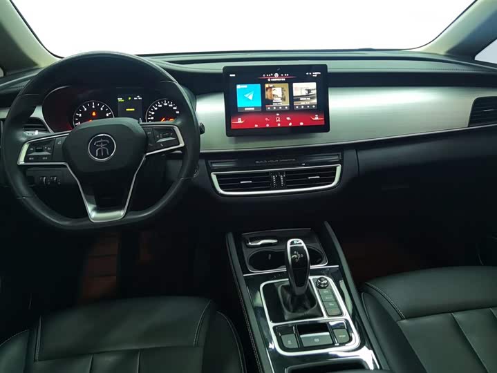 Фото 12 - BYD Song Max