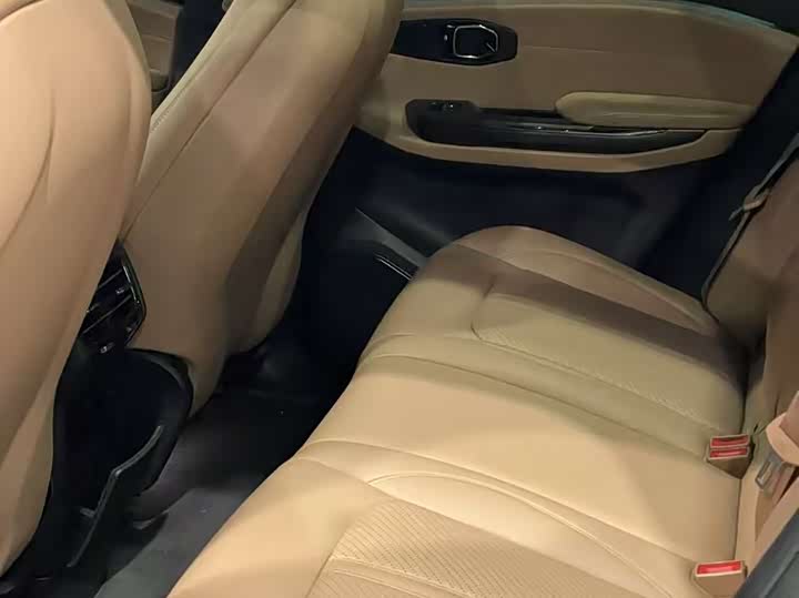 Фото 13 - Nio ES6