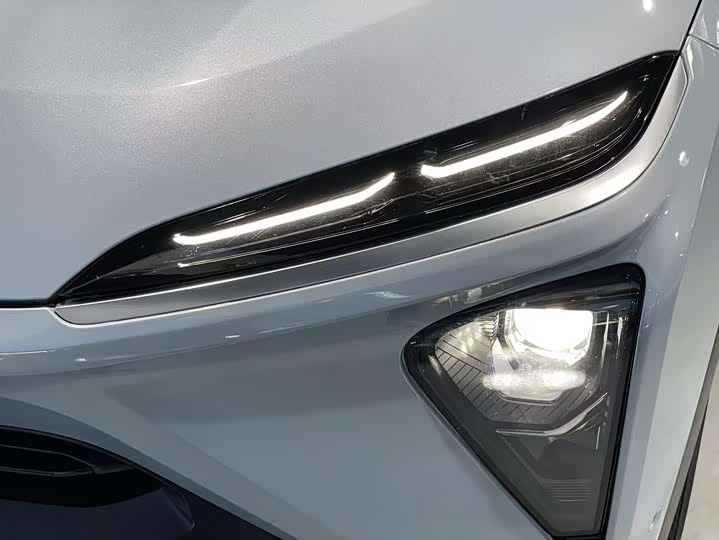 Фото 4 - Nio ES6