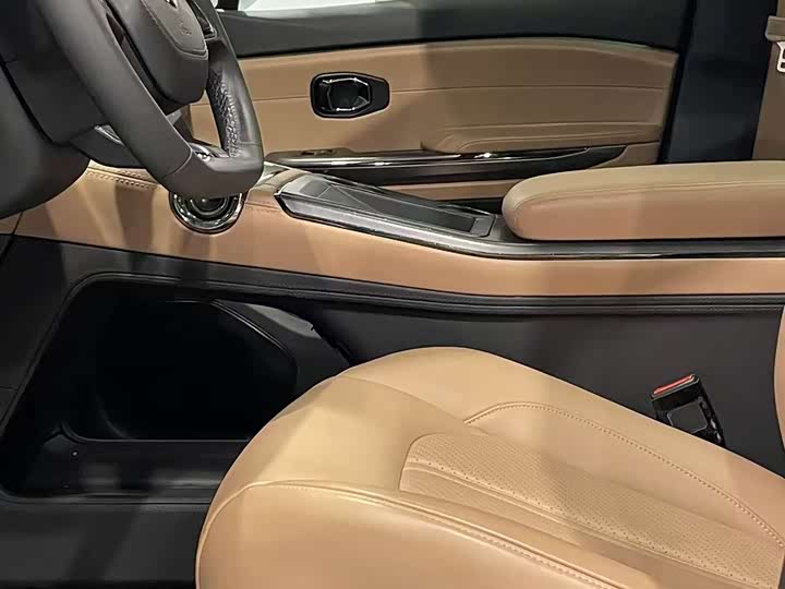 Фото 8 - Nio ES6