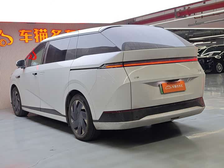 Фото 20 - XPeng X9