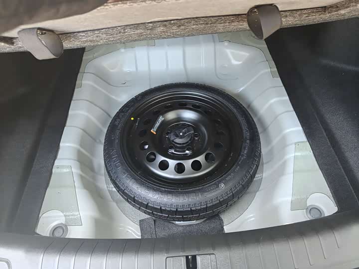 Фото 12 - Buick Verano