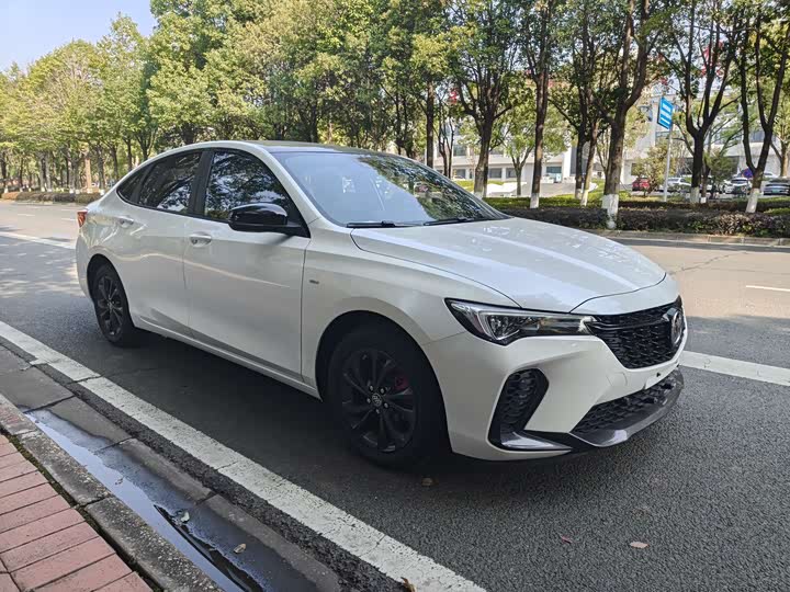 Фото 3 - Buick Verano