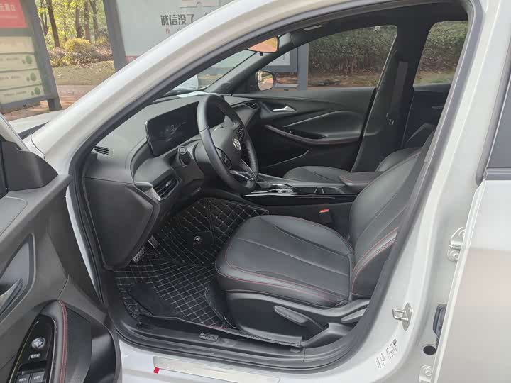 Фото 4 - Buick Verano