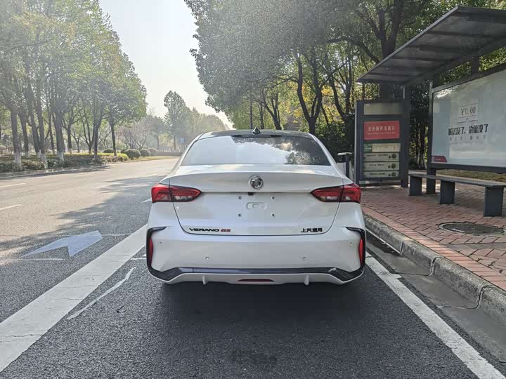 Фото 9 - Buick Verano