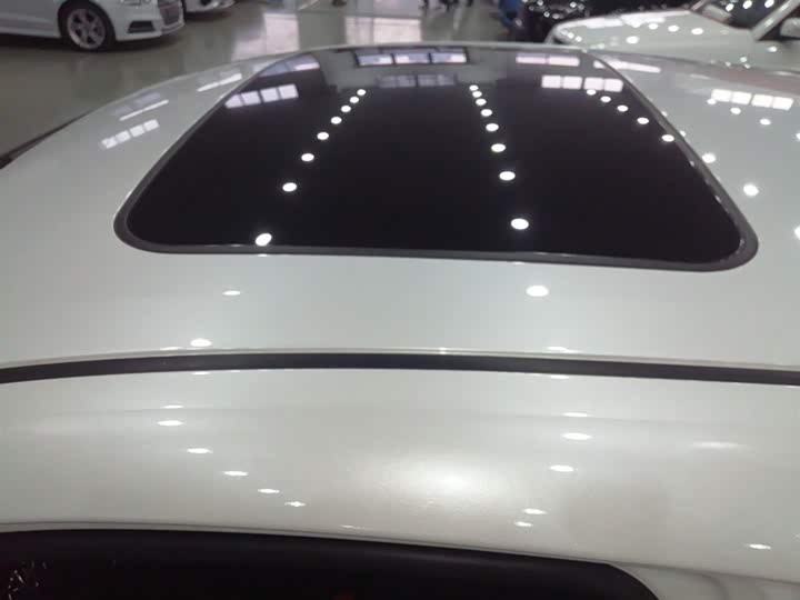 Фото 27 - Toyota C-HR