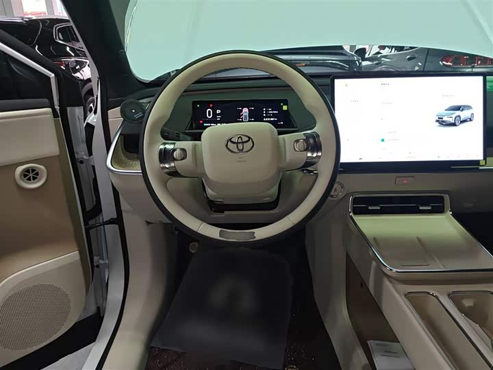 Фото 11 - Toyota bZ3X