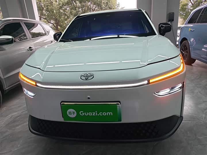 Фото 3 - Toyota bZ3X