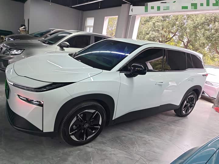 Фото 5 - Toyota bZ3X