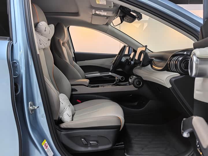 Фото 6 - BYD Yuan Plus