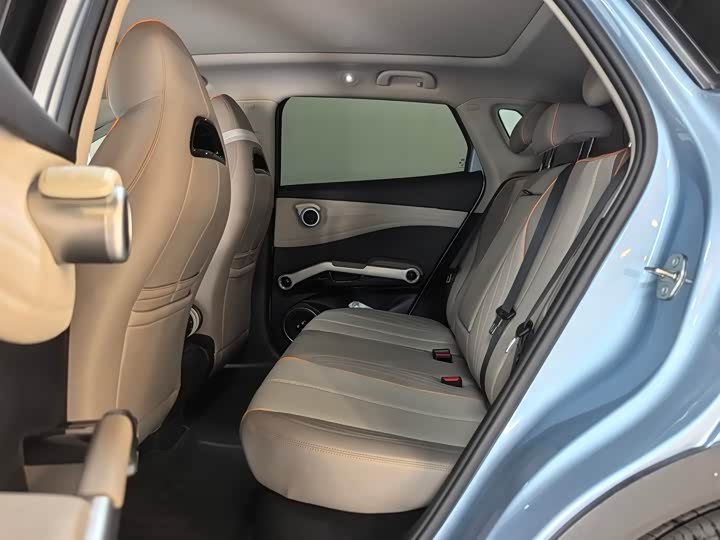 Фото 8 - BYD Yuan Plus