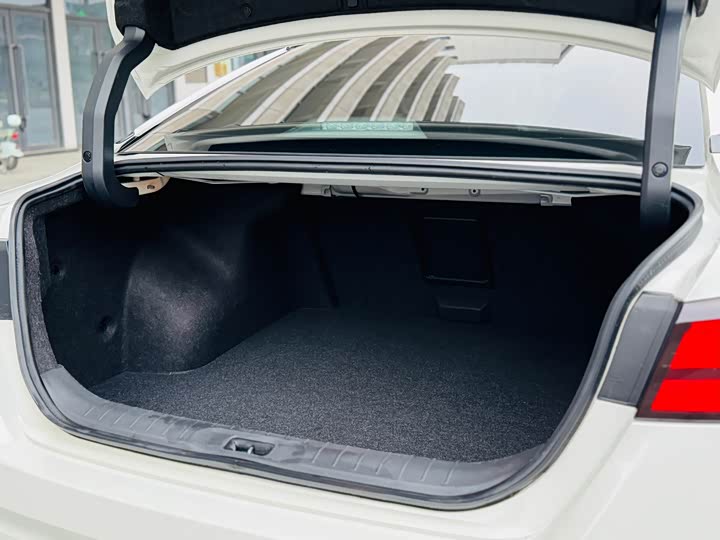 Фото 15 - Nissan Teana