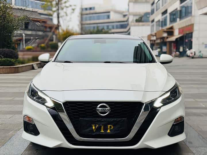 Фото 2 - Nissan Teana