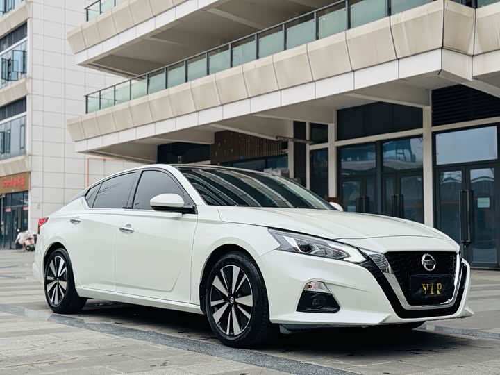 Фото 3 - Nissan Teana