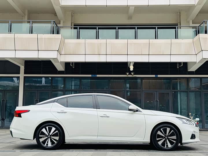 Фото 5 - Nissan Teana