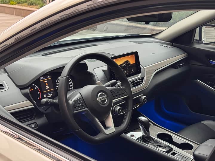 Фото 9 - Nissan Teana