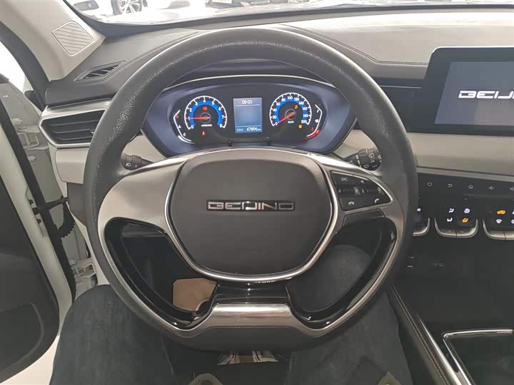 Фото 11 - Beijing X3