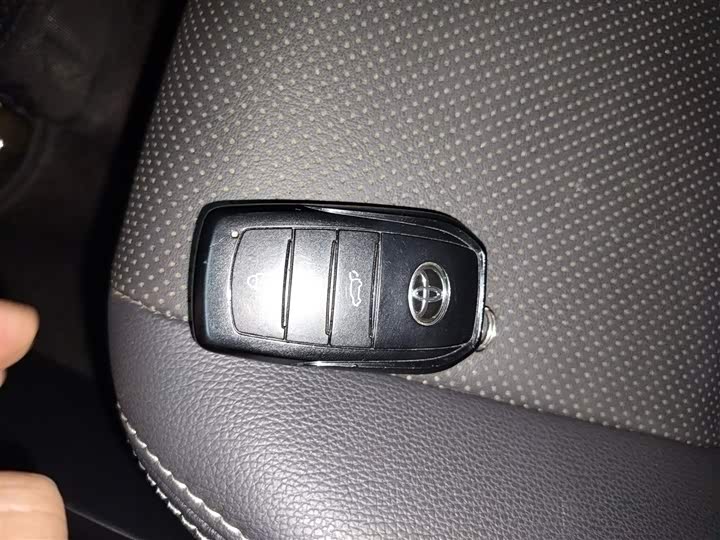 Фото 9 - Toyota Frontlander