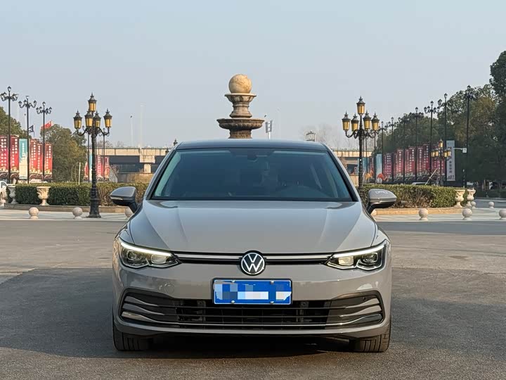 Фото 3 - Volkswagen Golf