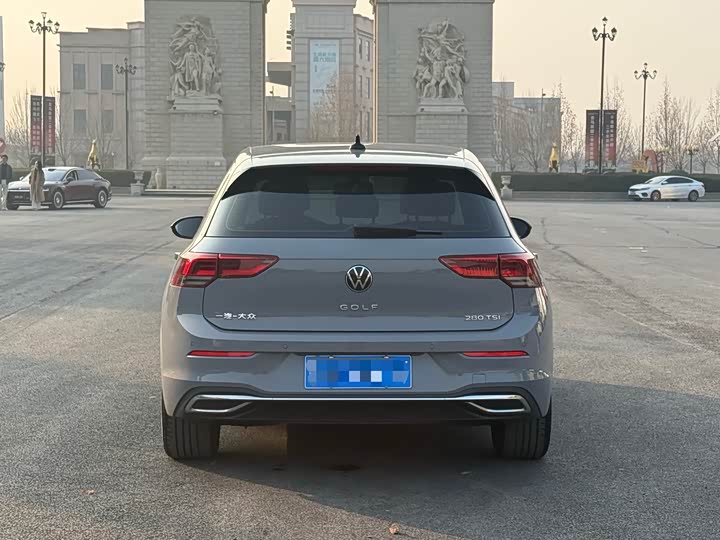 Фото 7 - Volkswagen Golf