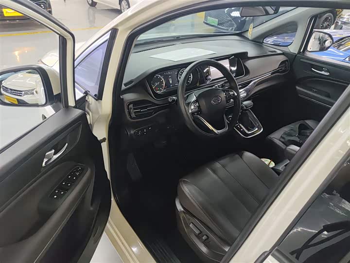 Фото 16 - GAC Trumpchi M6