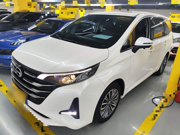 Фото 2 - GAC Trumpchi M6