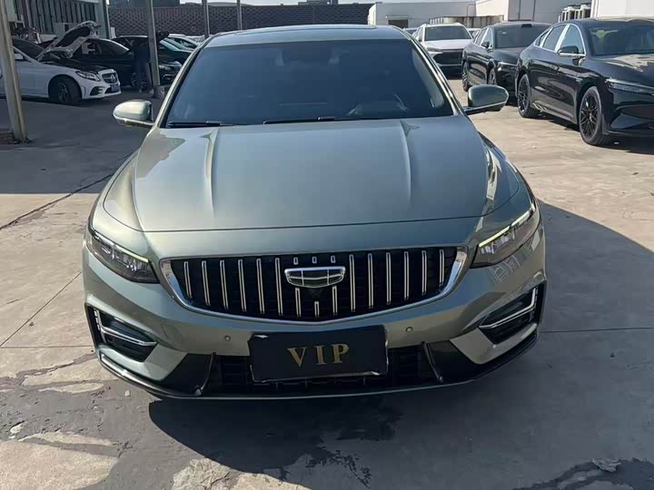 Фото 2 - Geely Preface