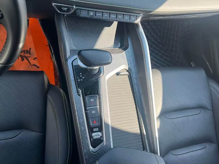 Фото 9 - Geely Preface