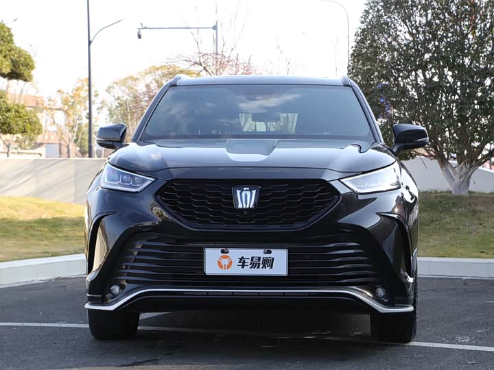 Фото 2 - Toyota Crown Kluger