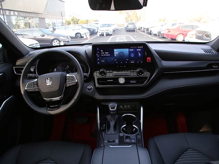 Фото 4 - Toyota Crown Kluger