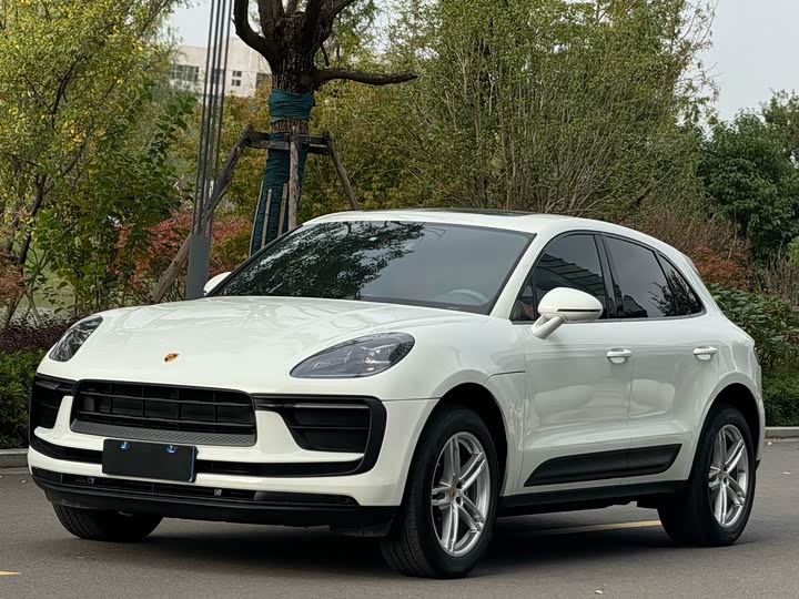 Фото 1 - Porsche Macan