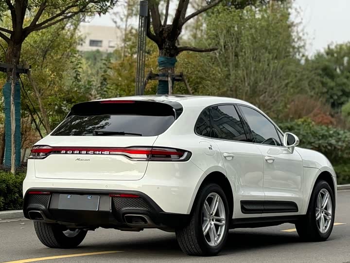 Фото 10 - Porsche Macan