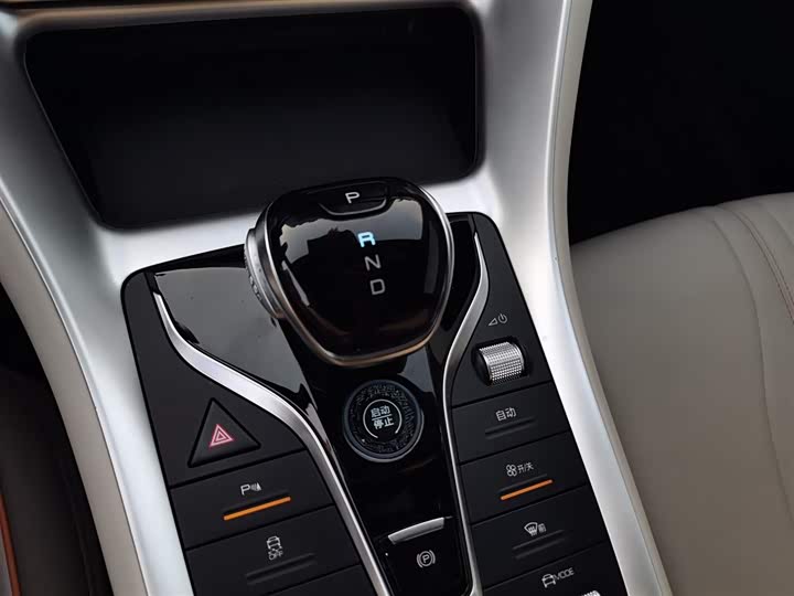 Фото 14 - BYD Song Pro Hybrid